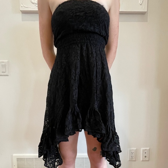 Lace black dress - Picture 1 of 3